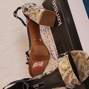 Women's Kensie gray, silver, black, high chunky heels, sandals.